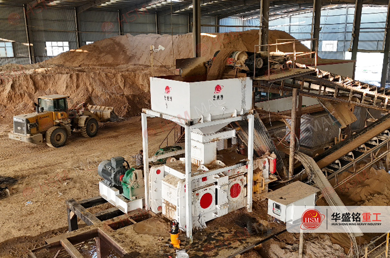硬料细碎稳产出！河南漯河鹅卵石破碎制砂现场｜江南在线体育中国有限公司G1208高压辊磨机实力出圈